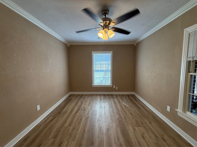 2133 Edwin Street, Fort Worth, TX 76110