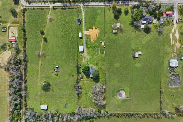 611 Reidland Road, Crosby, TX 77532