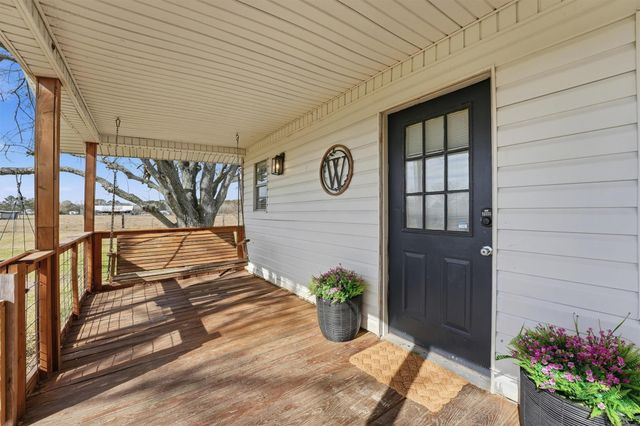 611 Reidland Road, Crosby, TX 77532