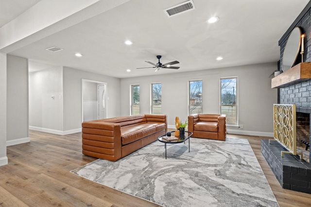 3327 Carriage Circle, Sherman, TX 75092