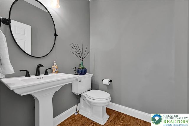2475 Woodland Hills Court, Hellertown Boro, PA 18055