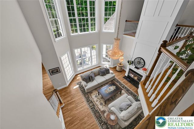2475 Woodland Hills Court, Hellertown Boro, PA 18055