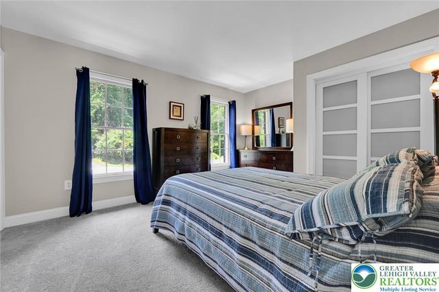 2475 Woodland Hills Court, Hellertown Boro, PA 18055