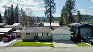 112 Woodland Dr, Pinehurst, ID 83850