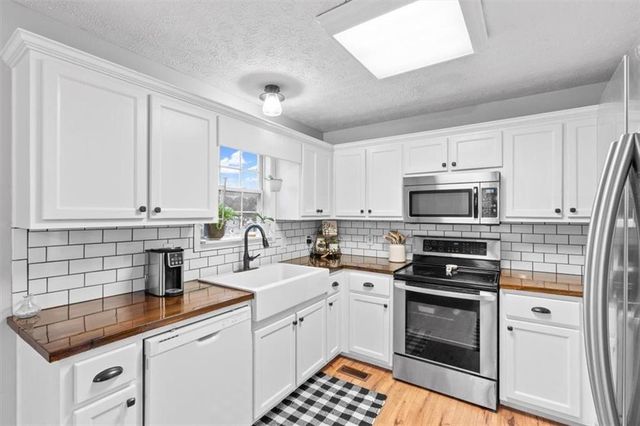 93 4th Street, Emerson, GA 30137