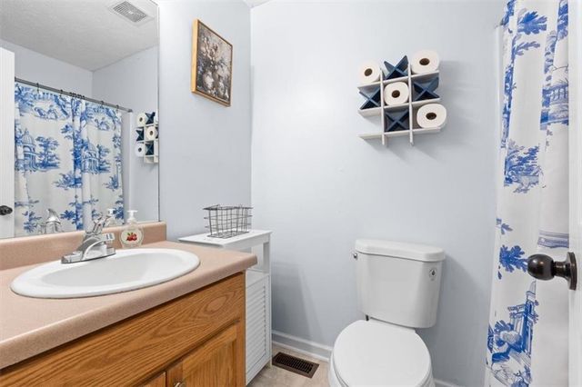 93 4th Street, Emerson, GA 30137