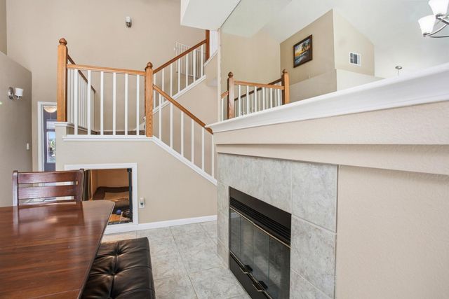 8870 Mandalay Way, Elk Grove, CA 95624