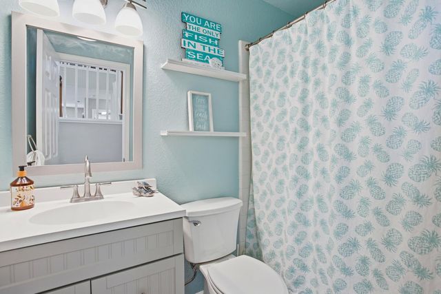 8870 Mandalay Way, Elk Grove, CA 95624