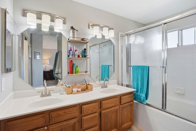 8870 Mandalay Way, Elk Grove, CA 95624