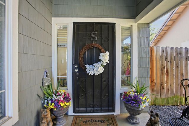 8870 Mandalay Way, Elk Grove, CA 95624