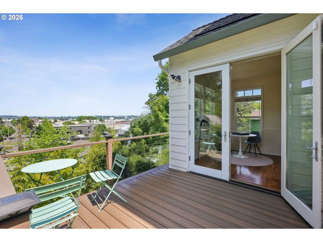 3067 Nw WILSON St, Portland, OR 97210