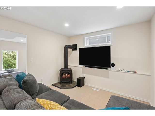 3067 Nw WILSON St, Portland, OR 97210
