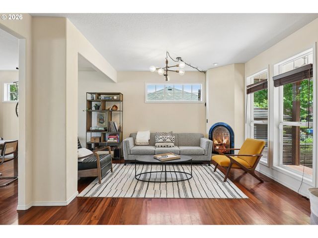 3067 Nw WILSON St, Portland, OR 97210
