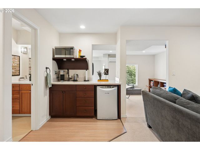 3067 Nw WILSON St, Portland, OR 97210
