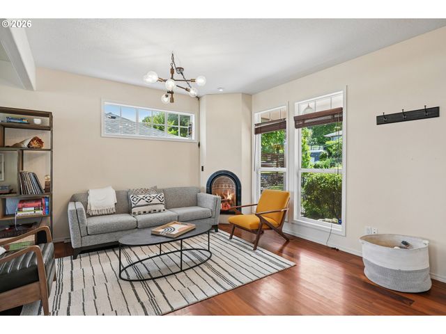 3067 Nw WILSON St, Portland, OR 97210