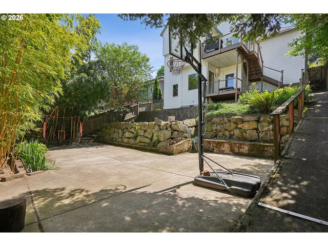 3067 Nw WILSON St, Portland, OR 97210