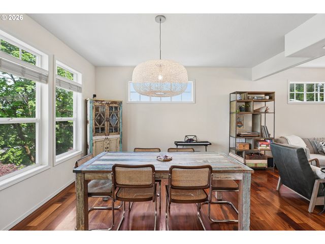 3067 Nw WILSON St, Portland, OR 97210