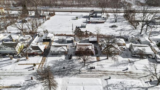 3933 Hayes Street, Wayne, MI 48184