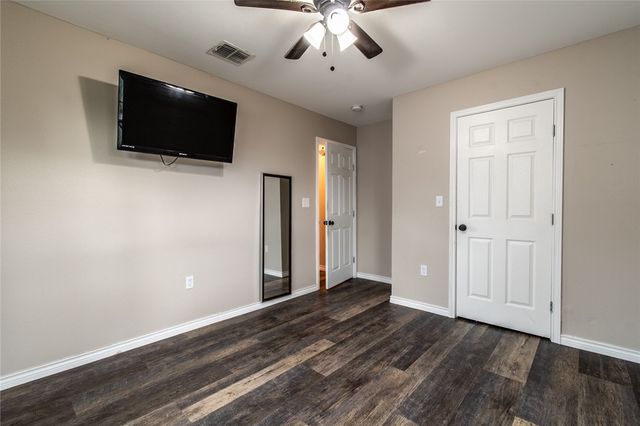 1221 Vance Dr, Corpus Christi, TX 78412