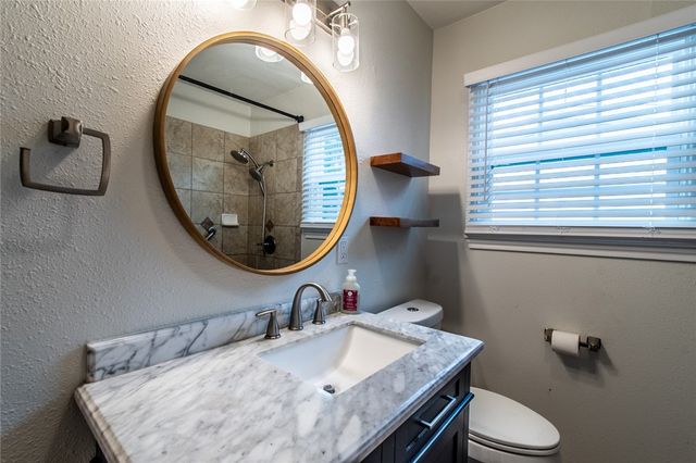 1221 Vance Dr, Corpus Christi, TX 78412