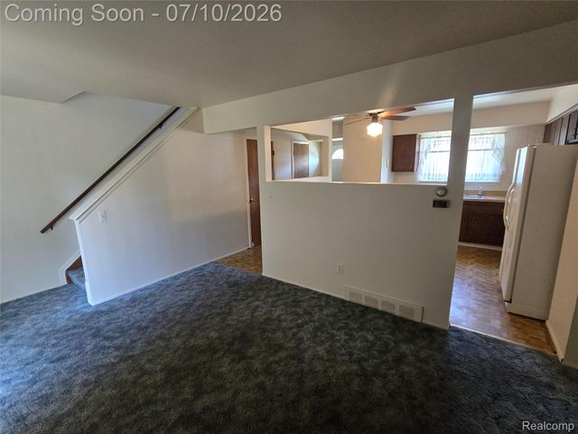 28928 Manchester Street, Westland, MI 48185