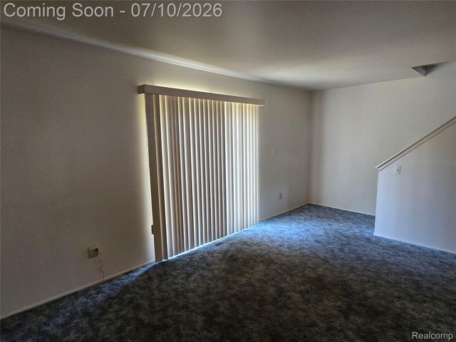 28928 Manchester Street, Westland, MI 48185
