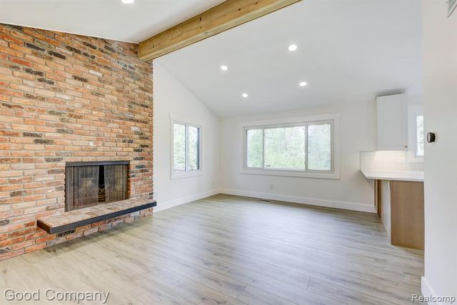 24250 Majestic Street, Oak Park, MI 48237