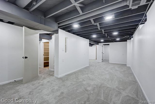 24250 Majestic Street, Oak Park, MI 48237
