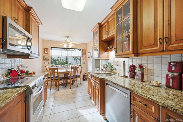 59 Heritage Hills A, Somers, NY 10589