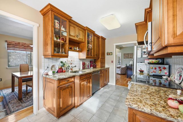 59 Heritage Hills A, Somers, NY 10589