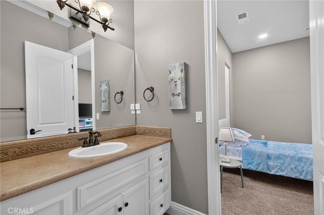 3834 N Golden Bear, Merced, CA 95340