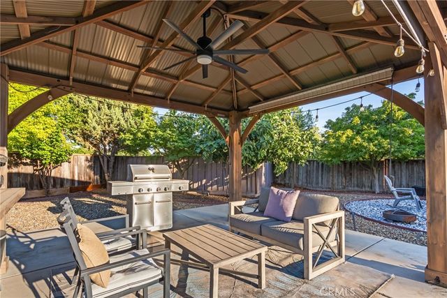3834 N Golden Bear, Merced, CA 95340