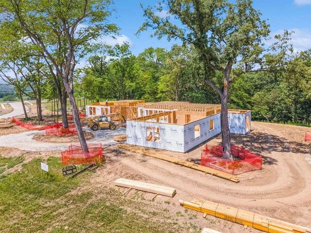 1383 S Timber Lane, West Des Moines, IA 50266