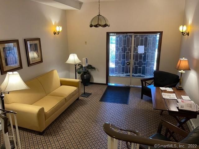 787 Farmington Avenue 1d, West Hartford, CT 06119