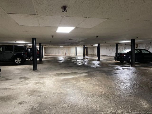 787 Farmington Avenue 1d, West Hartford, CT 06119