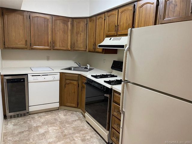 787 Farmington Avenue 1d, West Hartford, CT 06119