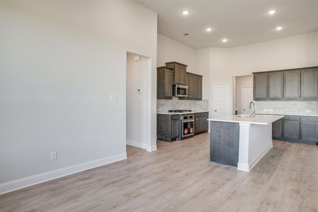 8230 Honeywell Avenue, Greenville, TX 75402
