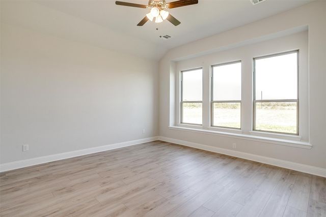 8230 Honeywell Avenue, Greenville, TX 75402