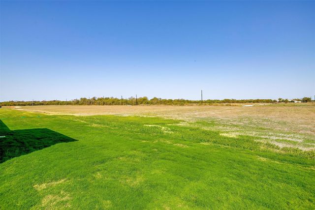8230 Honeywell Avenue, Greenville, TX 75402