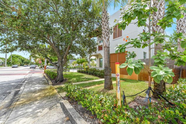 129 S K Street, Lake Worth, FL 33460