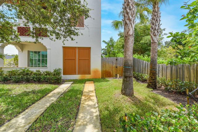 129 S K Street, Lake Worth, FL 33460