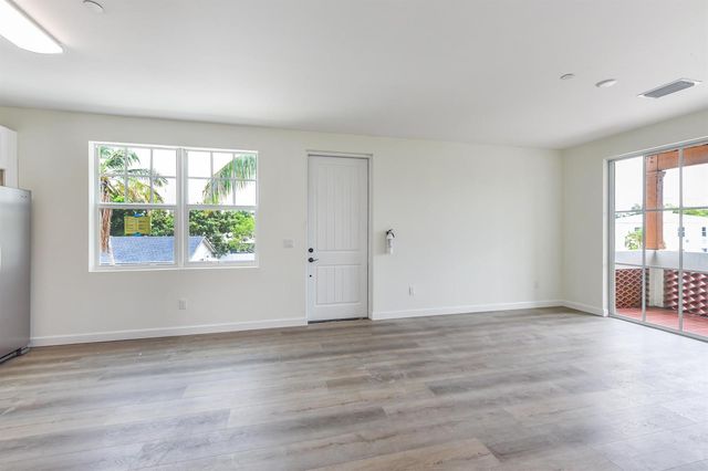 129 S K Street, Lake Worth, FL 33460
