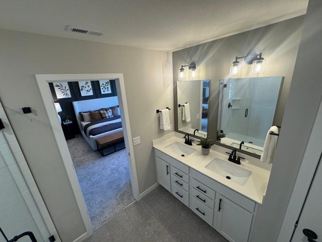 10422 Hadley Avenue S, Cottage Grove, MN 55016