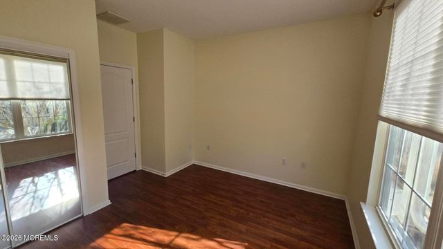 16 Golden Willows Avenue, Lakewood, NJ 08701