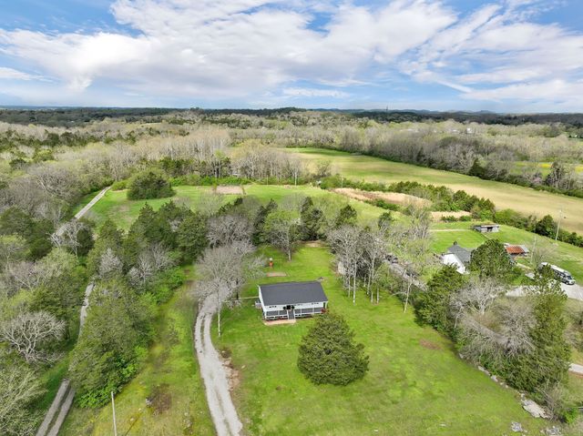 2462 Lewisburg Pike, Spring Hill, TN 37174