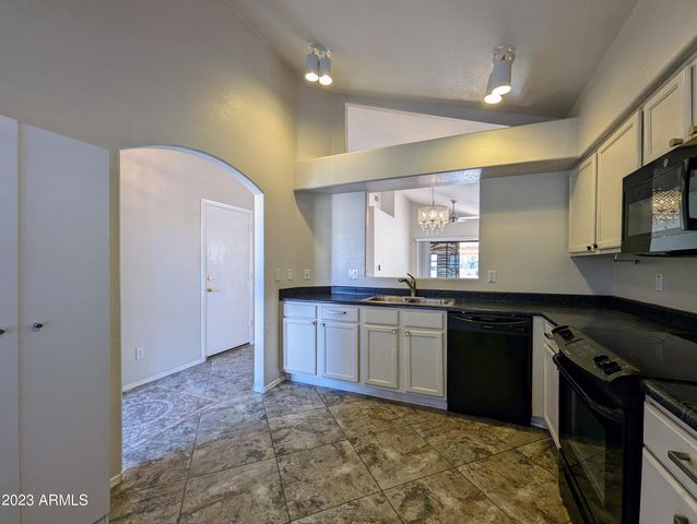 1902 N BARKLEY -- 14, Mesa, AZ 85203