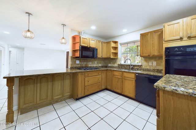 1202 Yacht Club Boulevard, Satellite Beach, FL 32937