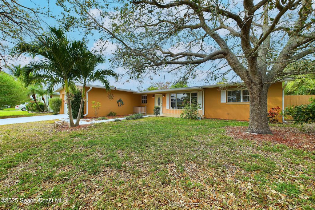 1202 Yacht Club Boulevard, Satellite Beach, FL 32937