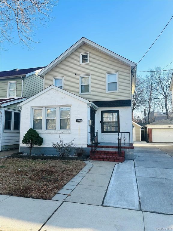 19022 111th Road, Saint Albans, NY 11412