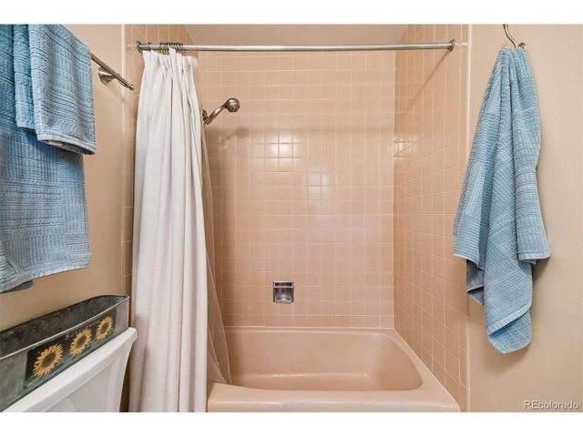 3350 S Oneida Way, Denver, CO 80224